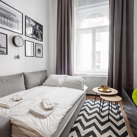 E32 - Oktogon Panorama Suite - Best Location - By Bqa Budapest Rom bilde