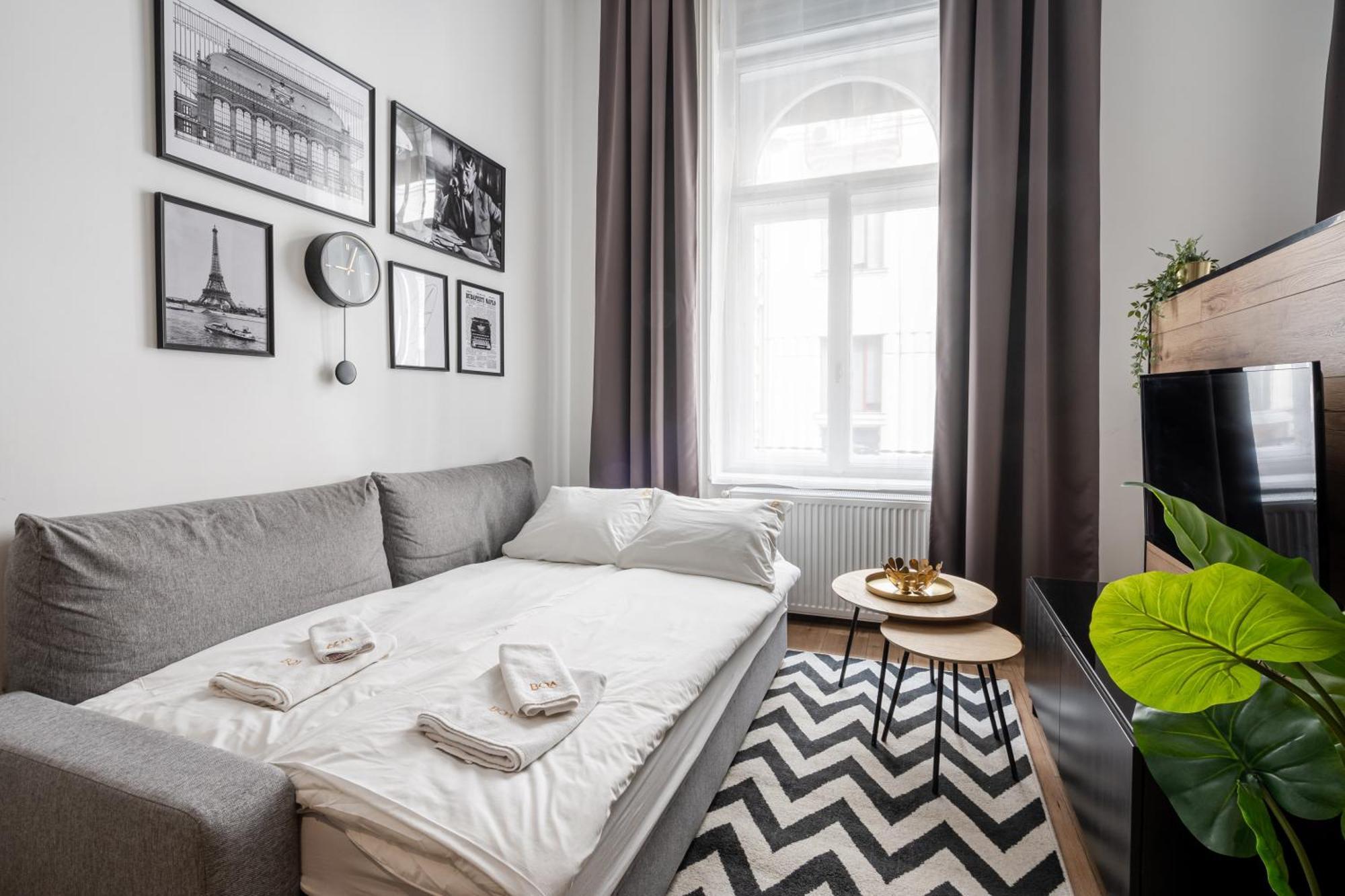 E32 - Oktogon Panorama Suite - Best Location - By Bqa Budapest Rom bilde